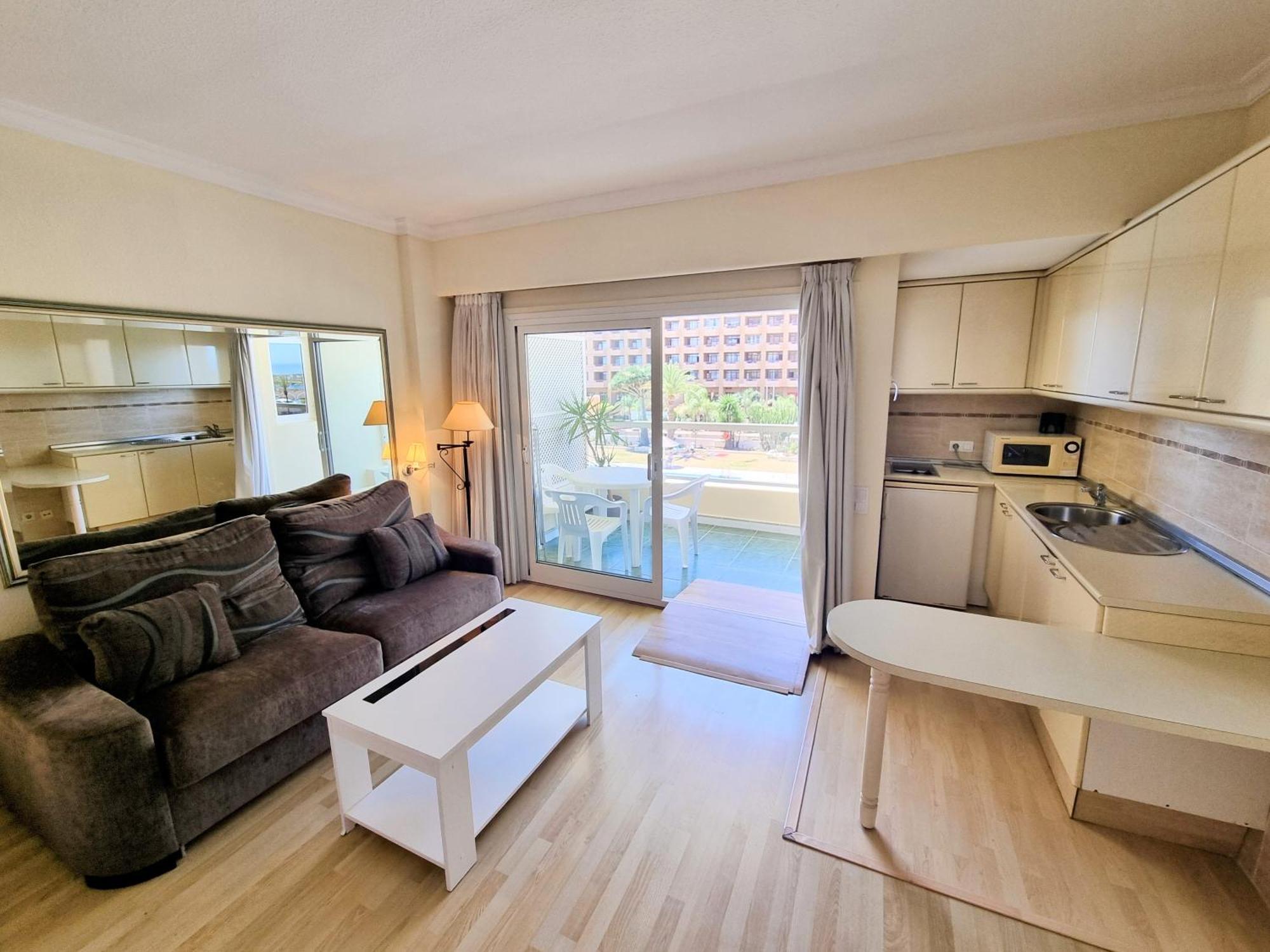 Pyr Beach And Pool Studio I Фуэнхирола Экстерьер фото