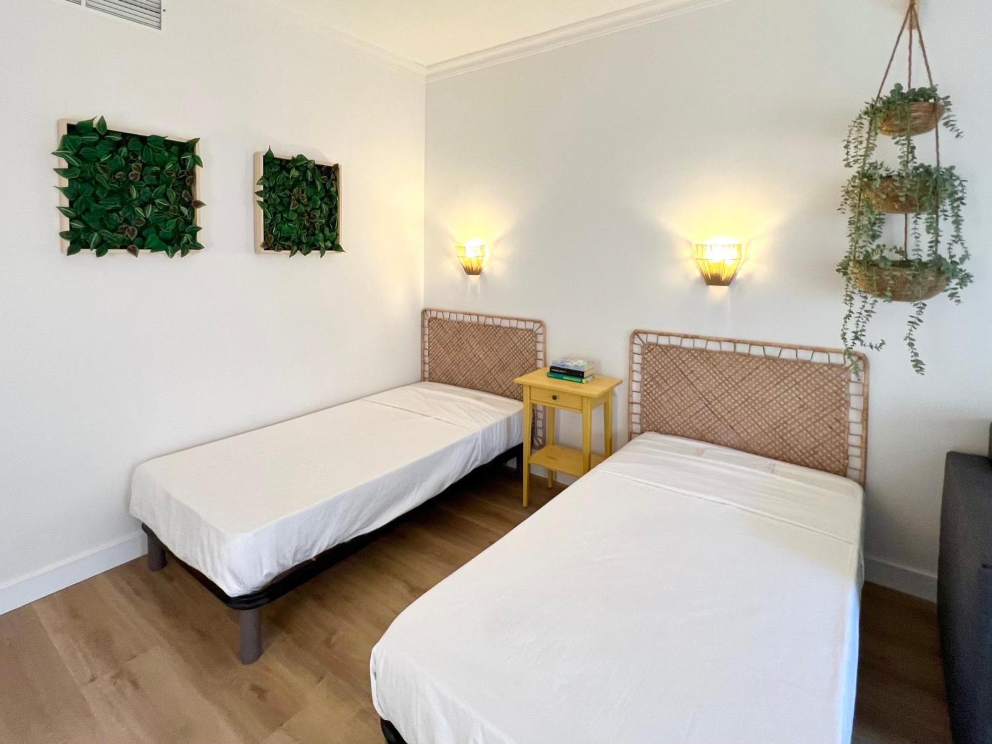 Pyr Beach And Pool Studio I Фуэнхирола Экстерьер фото