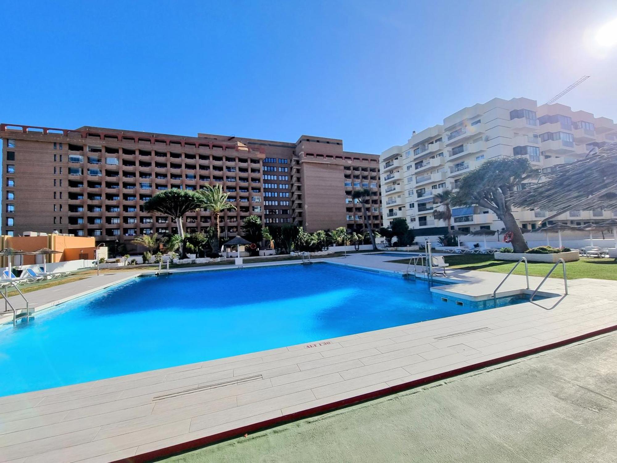 Pyr Beach And Pool Studio I Фуэнхирола Экстерьер фото