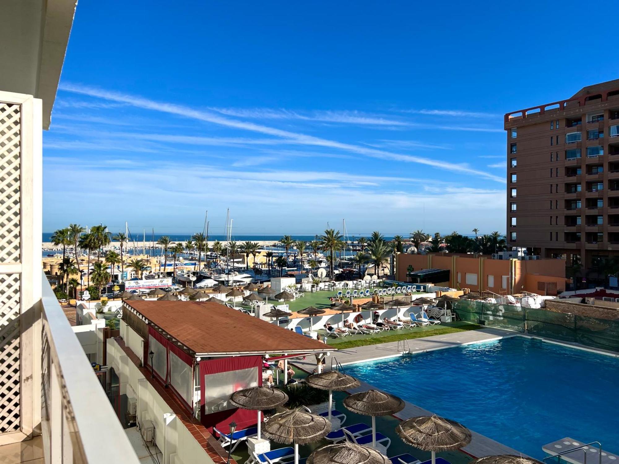 Pyr Beach And Pool Studio I Фуэнхирола Экстерьер фото